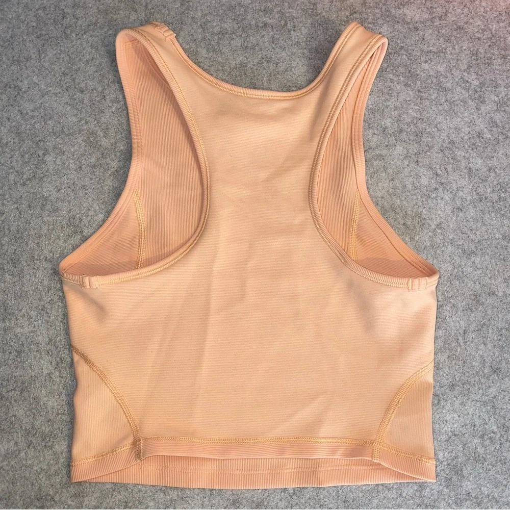 lululemon athletica size tag